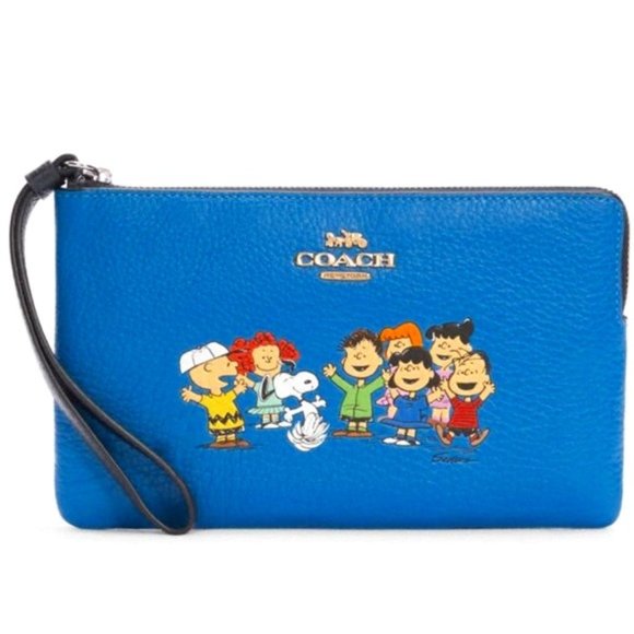 Coach Handbags - NEW Coach x Peanuts Snoopy & Friends XL Wristlet